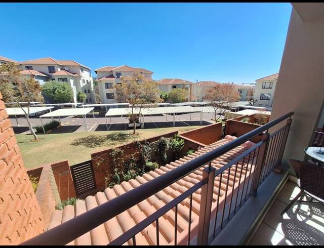 2 BEDROOM TOWNHOUSE FOR SALE IN GREENSTONE HILL